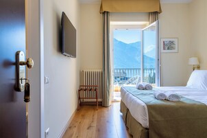 Quarto casal conforto, vista para o lago | Roupas de cama de algodão egípcio, roupas de cama premium