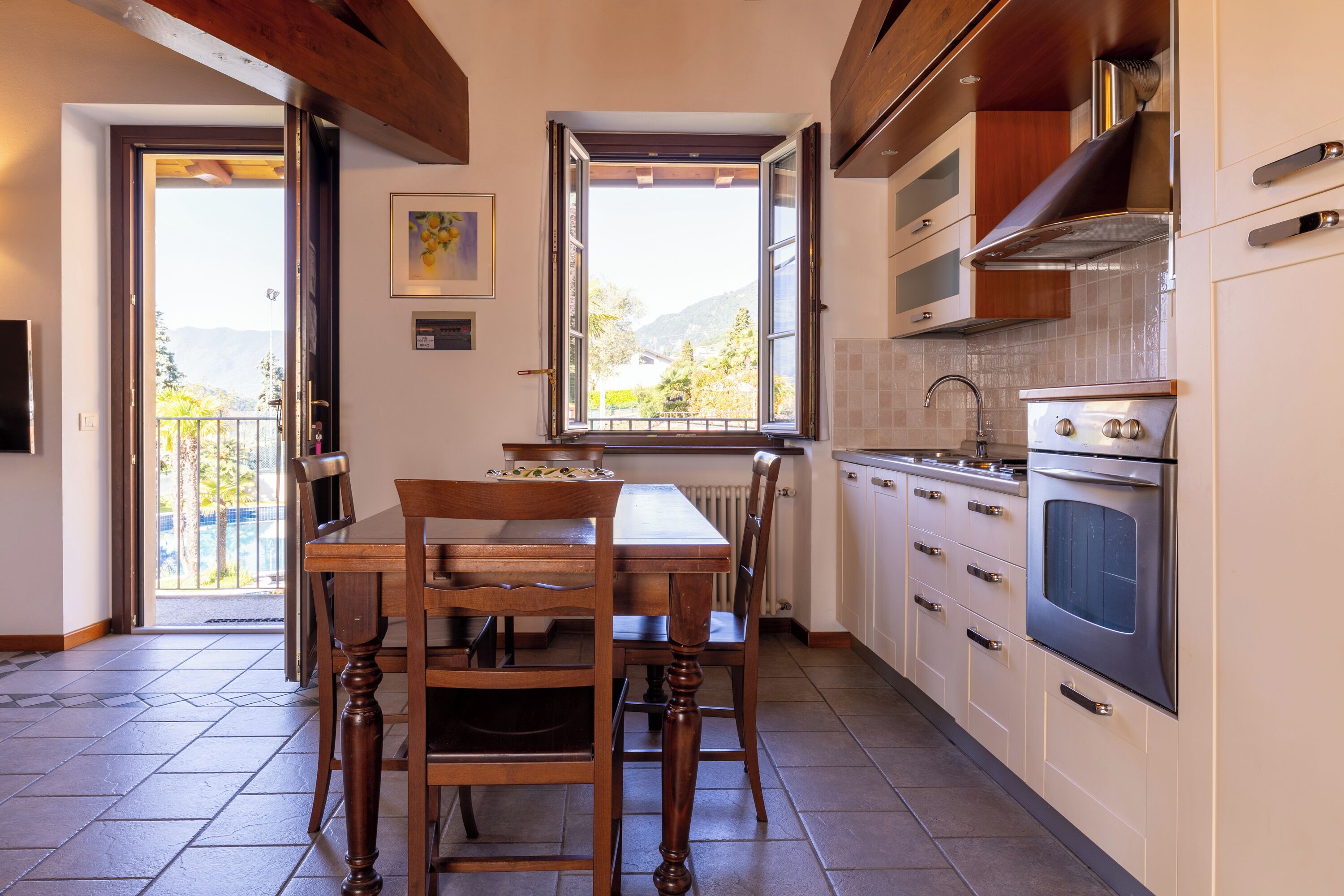 deluxe condo, 2 bedrooms | private kitchen