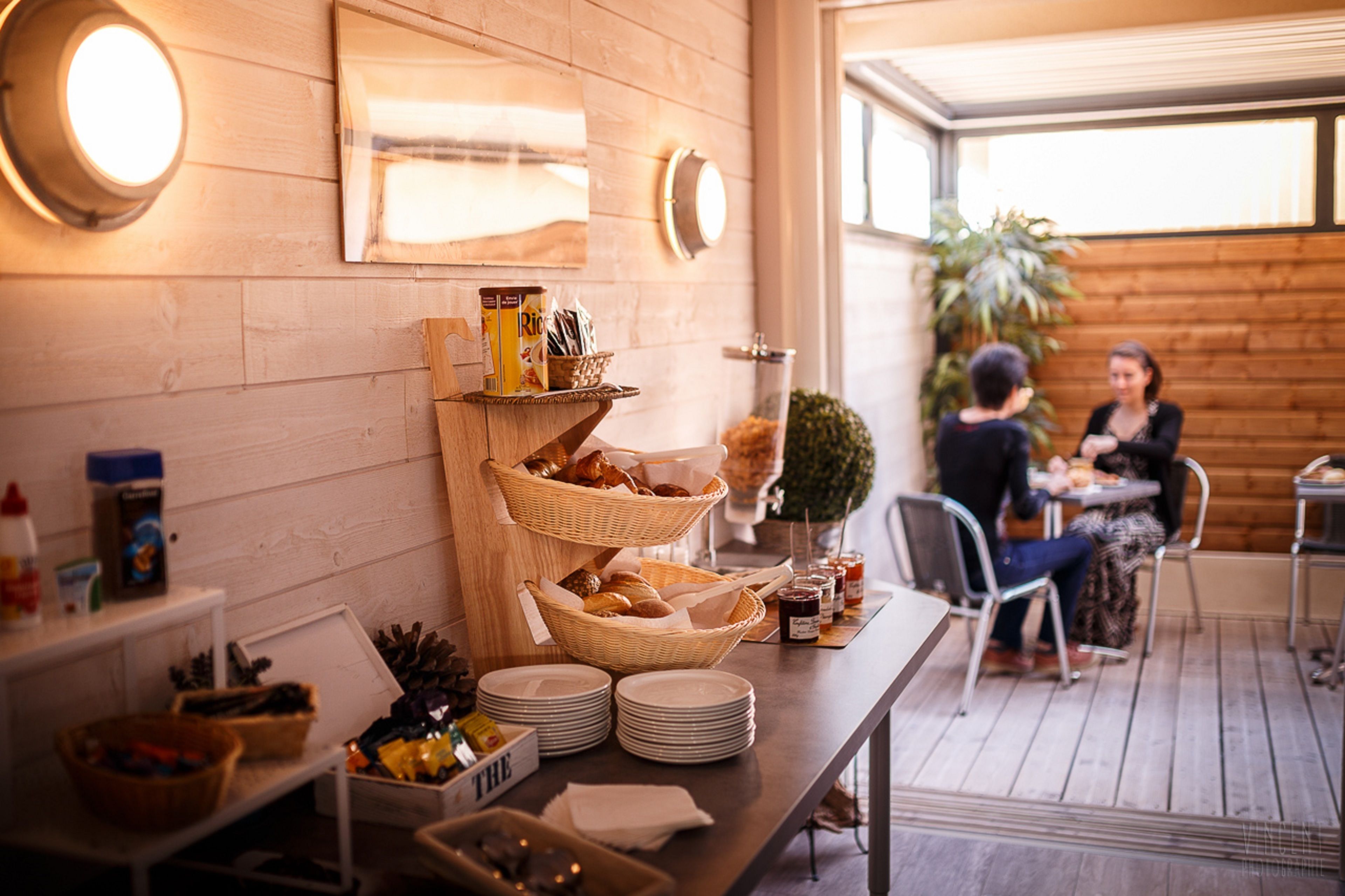 Daily buffet breakfast (EUR 11 per person)