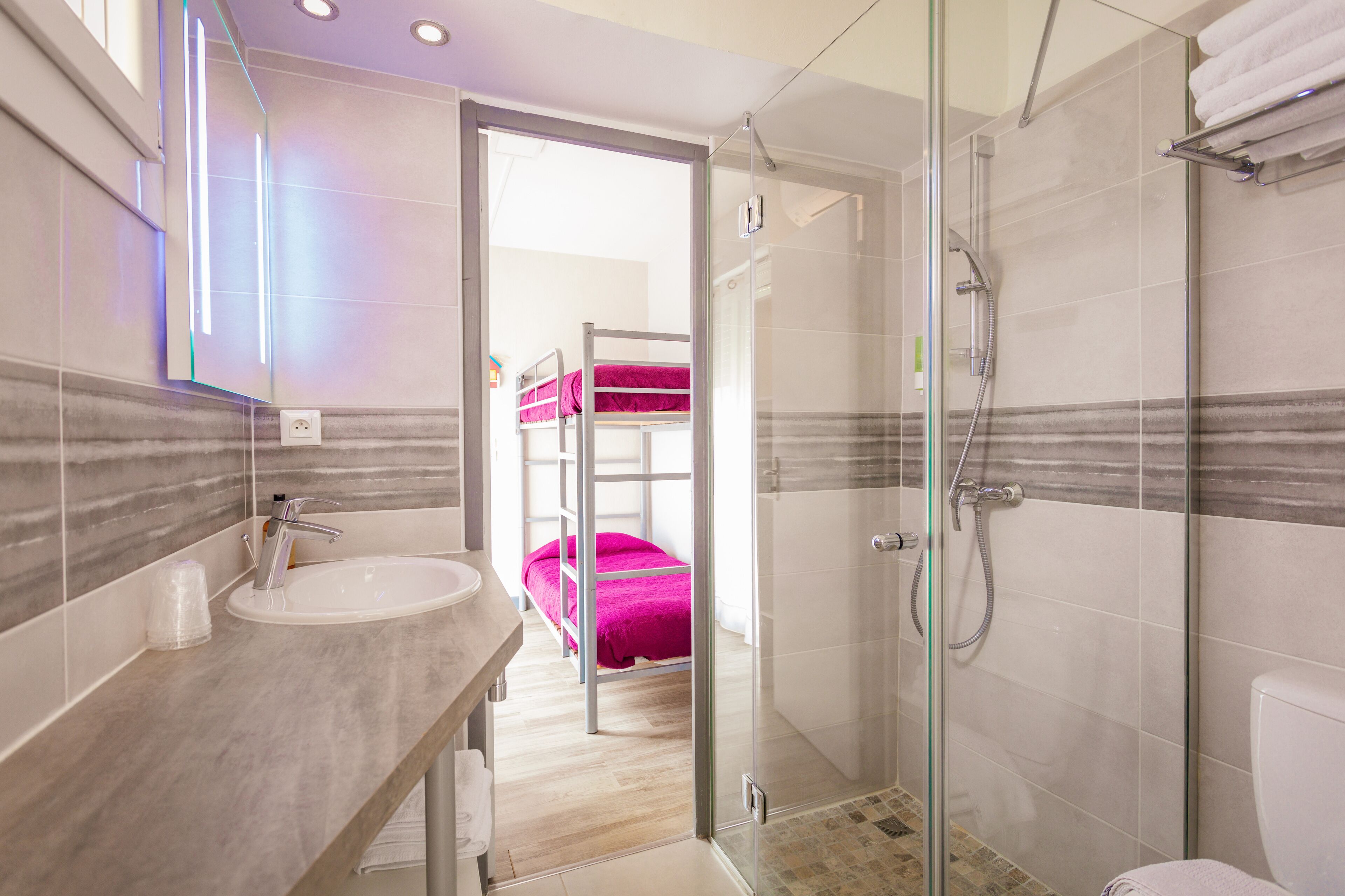 family room, terrace | bathroom | shower, free toiletries, towels