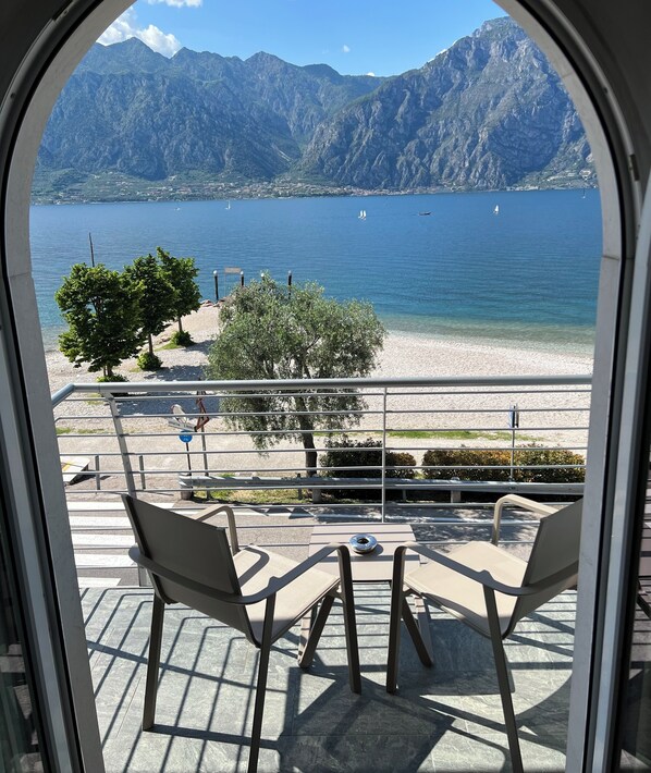 Driepersoonskamer | Terras