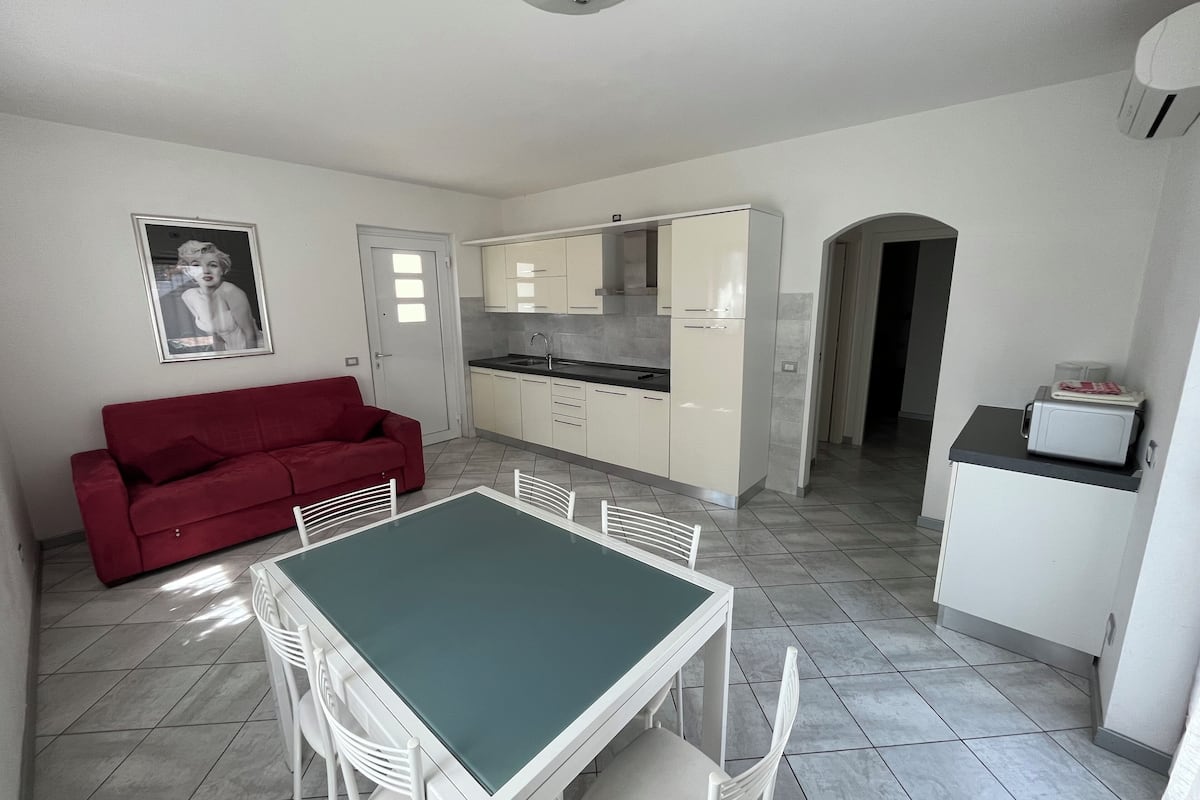 superior apartment, 1 bedroom | in-room safe, desk, cots/infant beds, free wifi