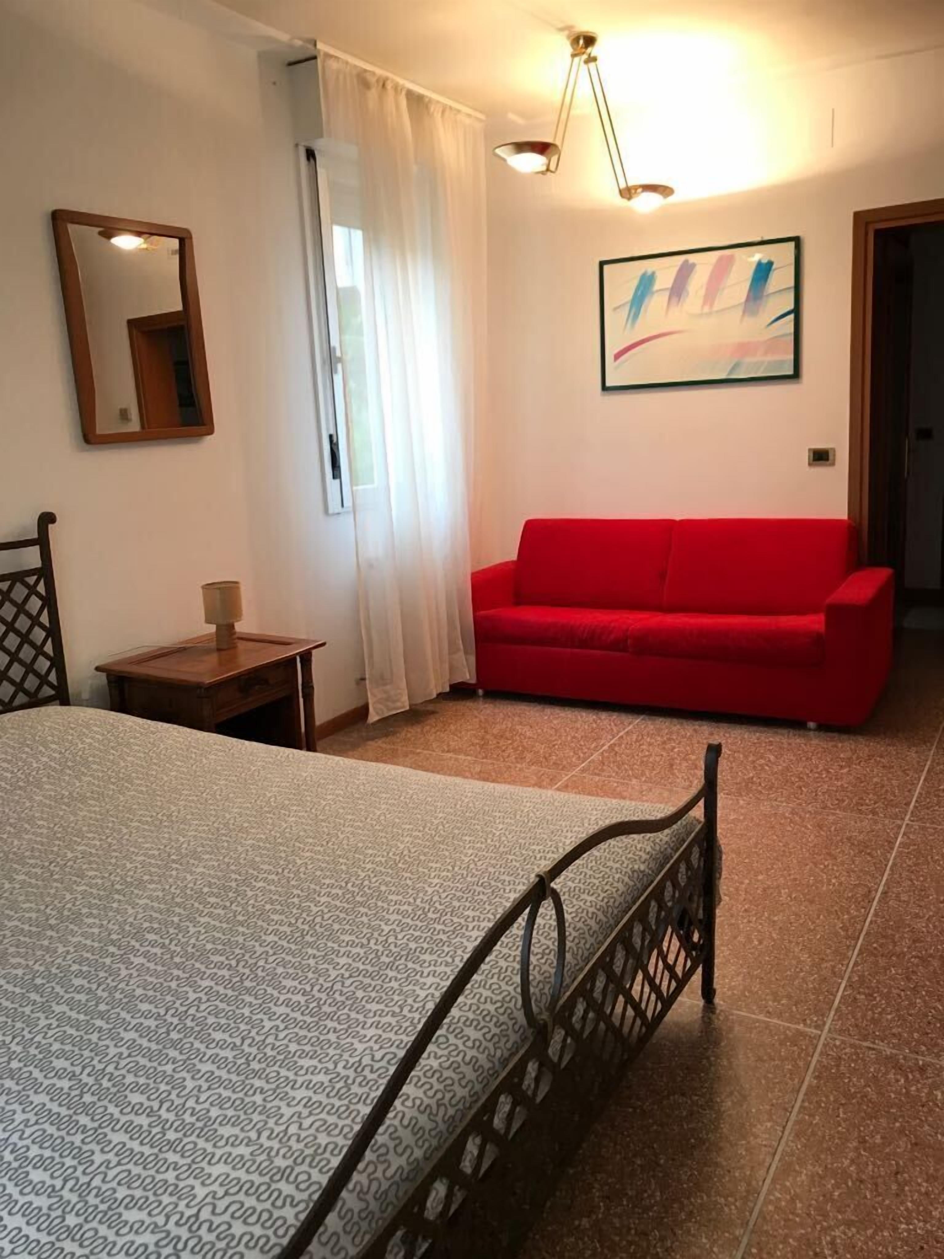apartment, 2 bedrooms, balcony | minibar, desk, free wifi, bed sheets