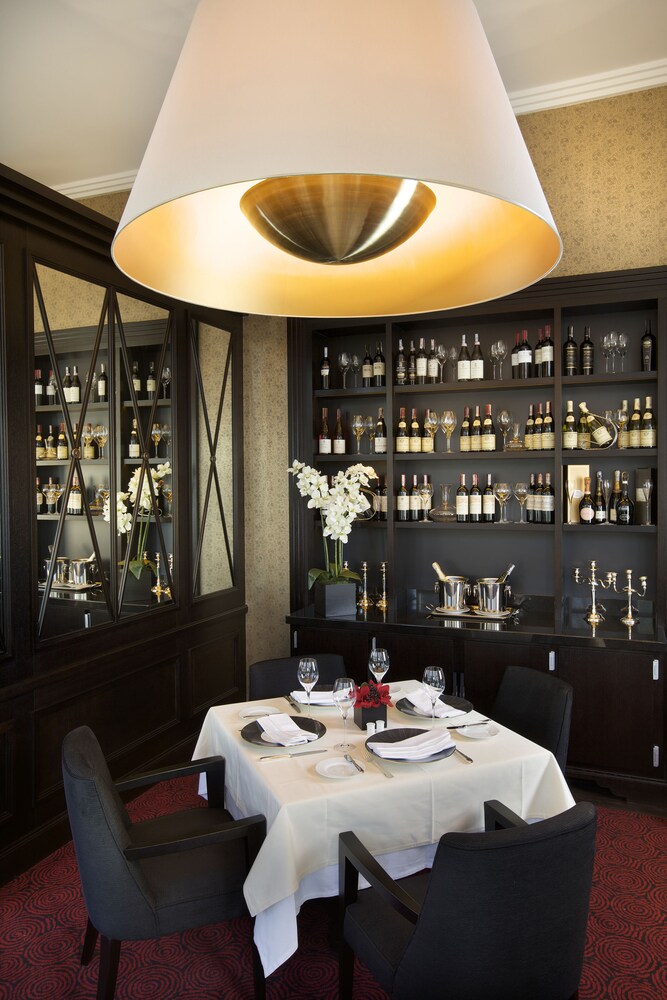 Modrzewie Park Hotel & SPA by null