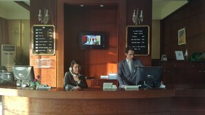 Reception - Al Hayat Hotel Apartments (Sharjah)