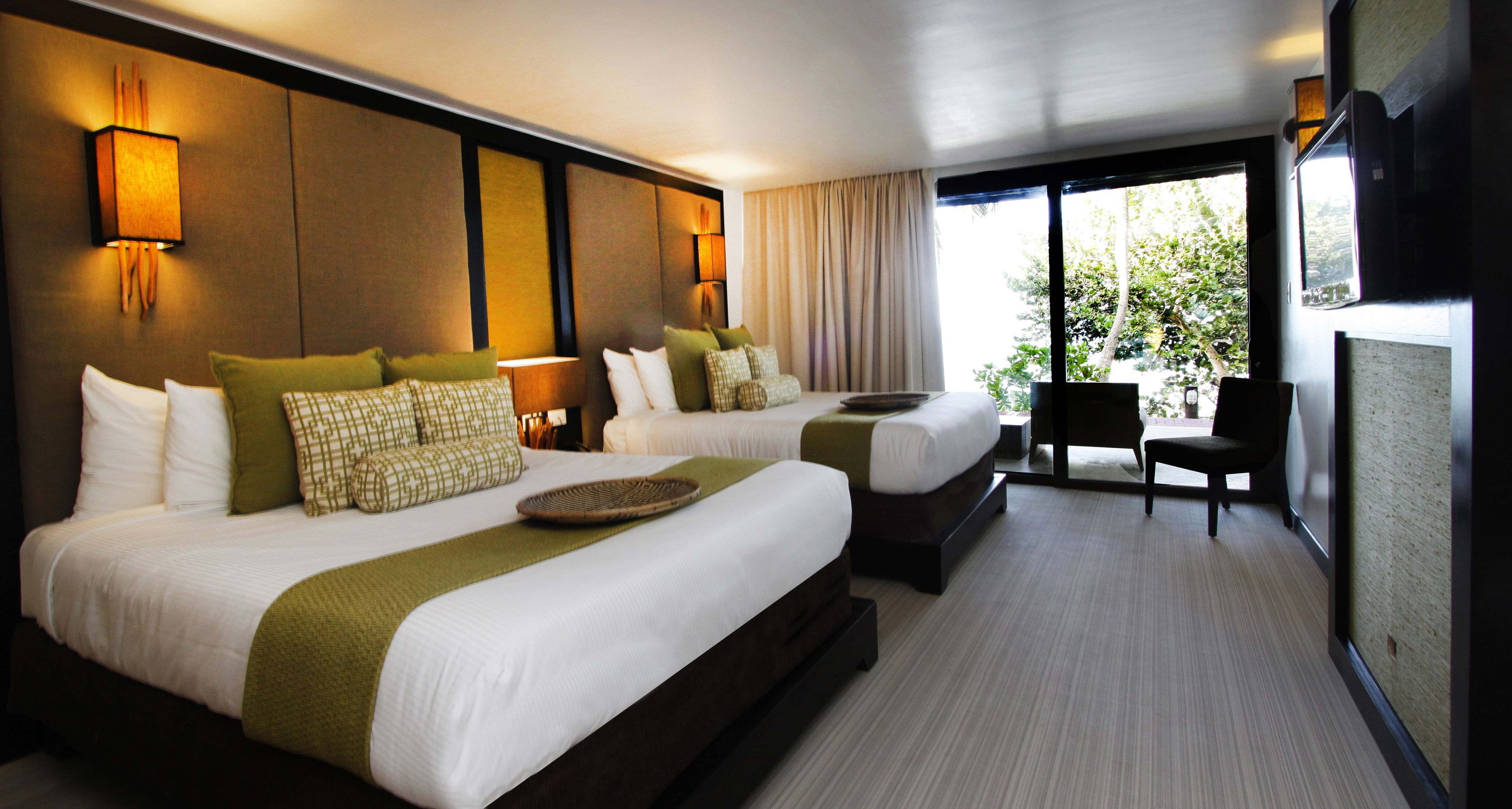 In-room safe, desk, laptop workspace, blackout drapes