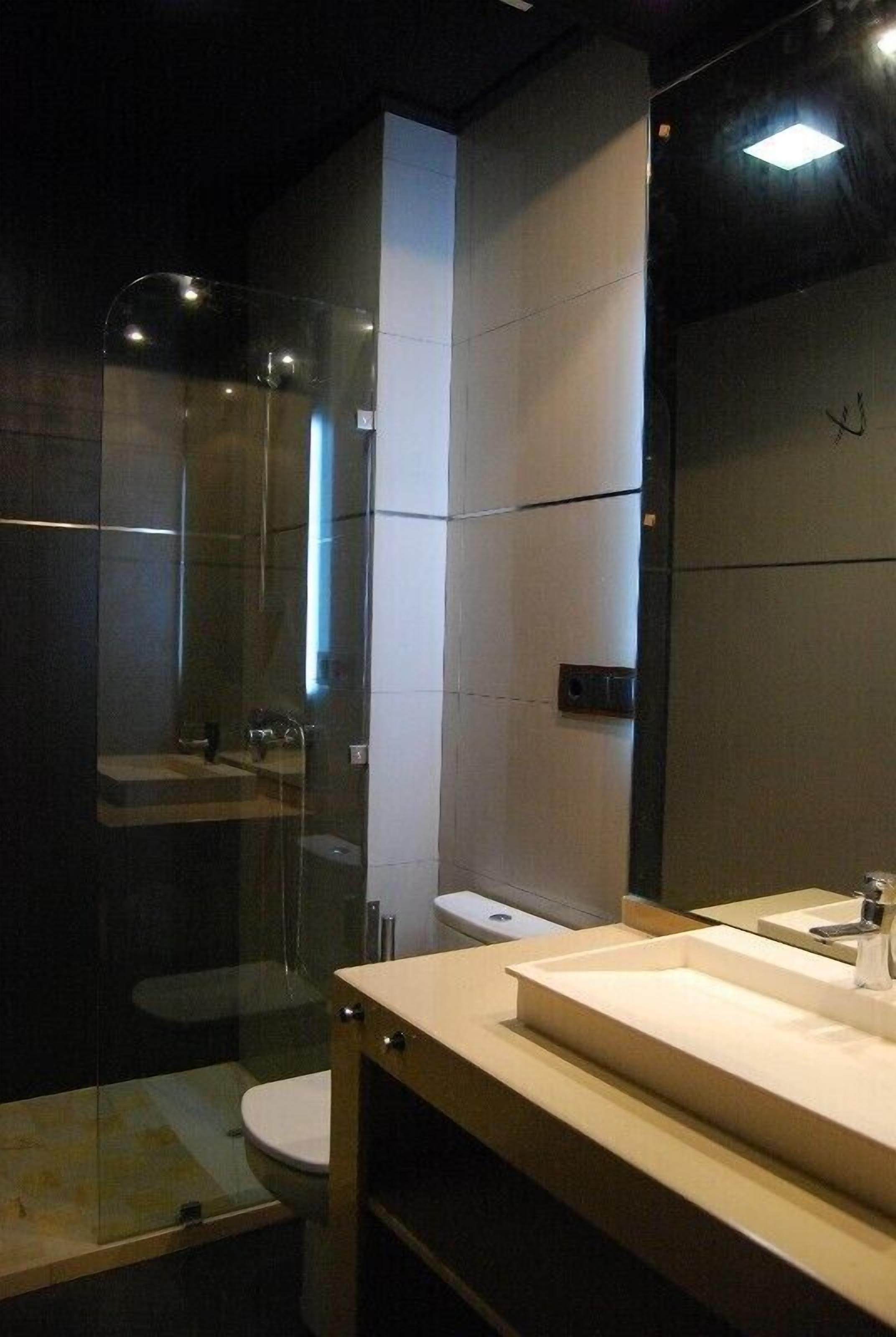 double room | bathroom | hair dryer, towels