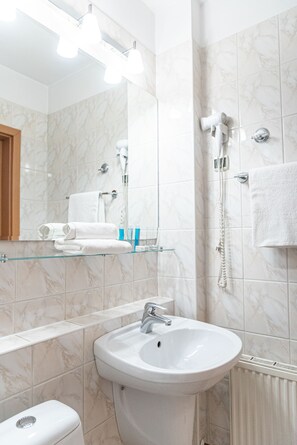 Classic Single Room | Bathroom