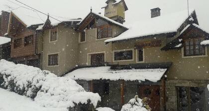 Periko's Youth Hostel