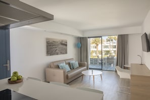 In-room safe, blackout curtains, iron/ironing board, free WiFi