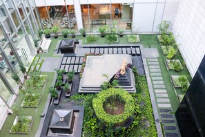 Garden - Radisson Blu Hotel Greater Noida (Greater Noida)