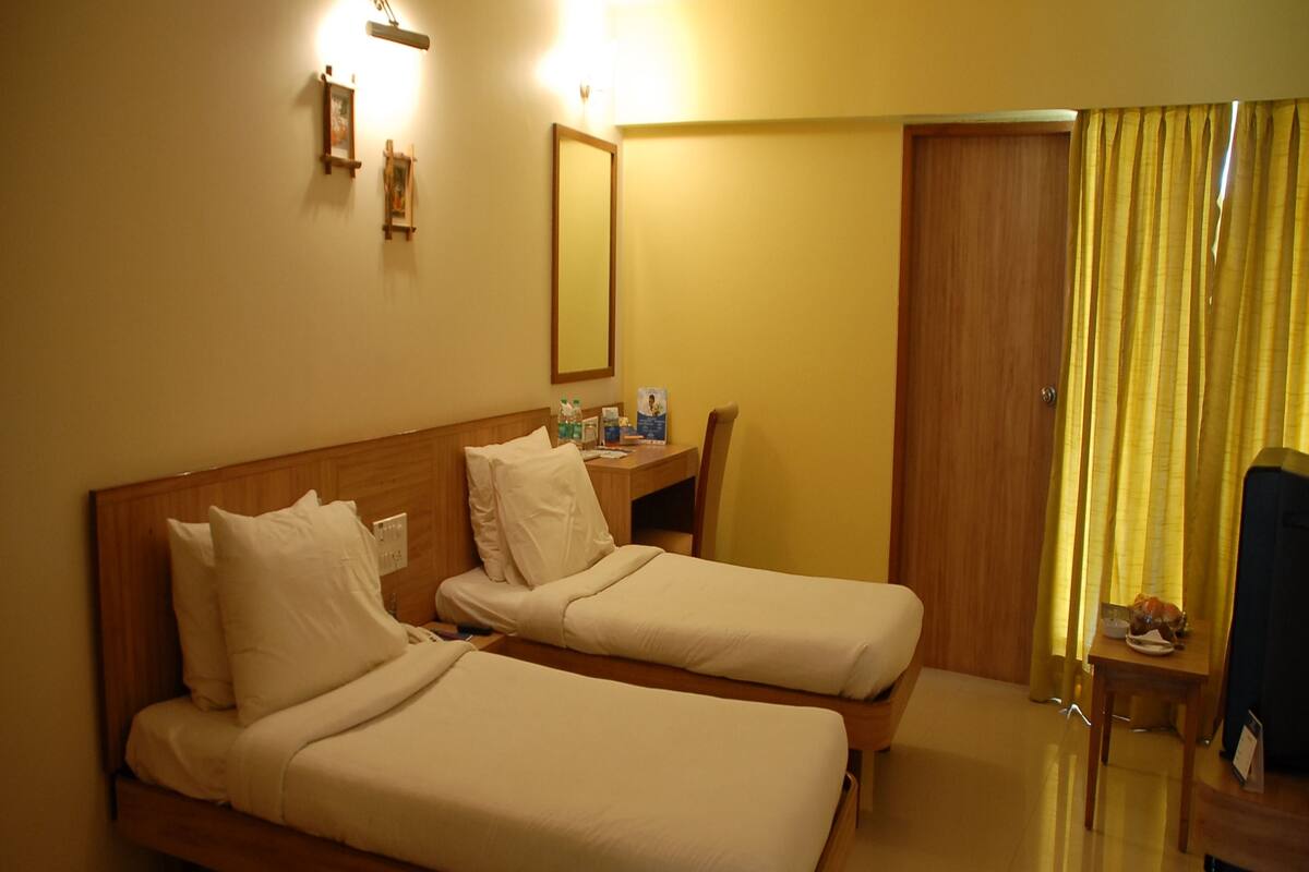 Minibar, in-room safe, desk, soundproofing