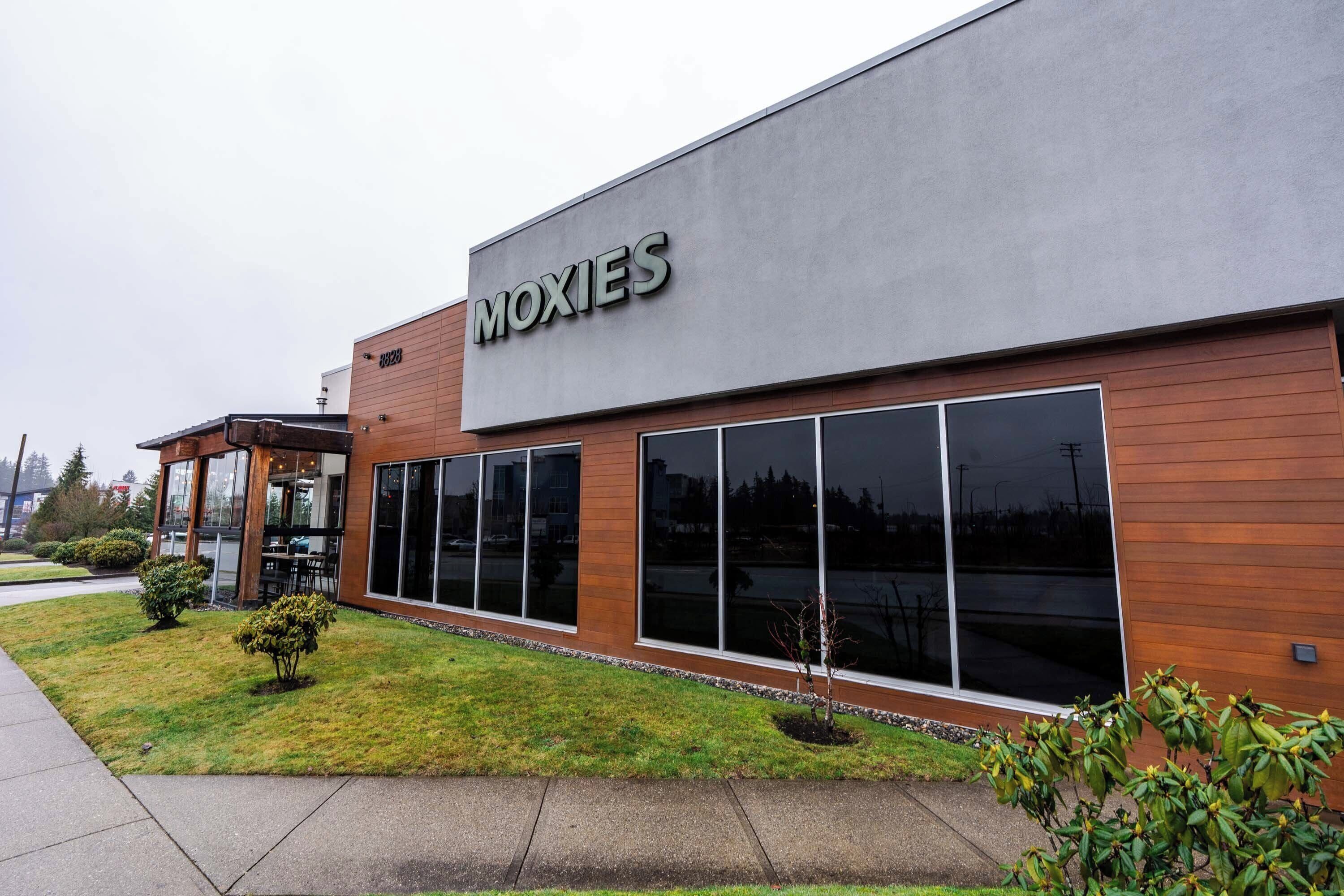 breakfast, lunch, dinner served; fusion cuisine