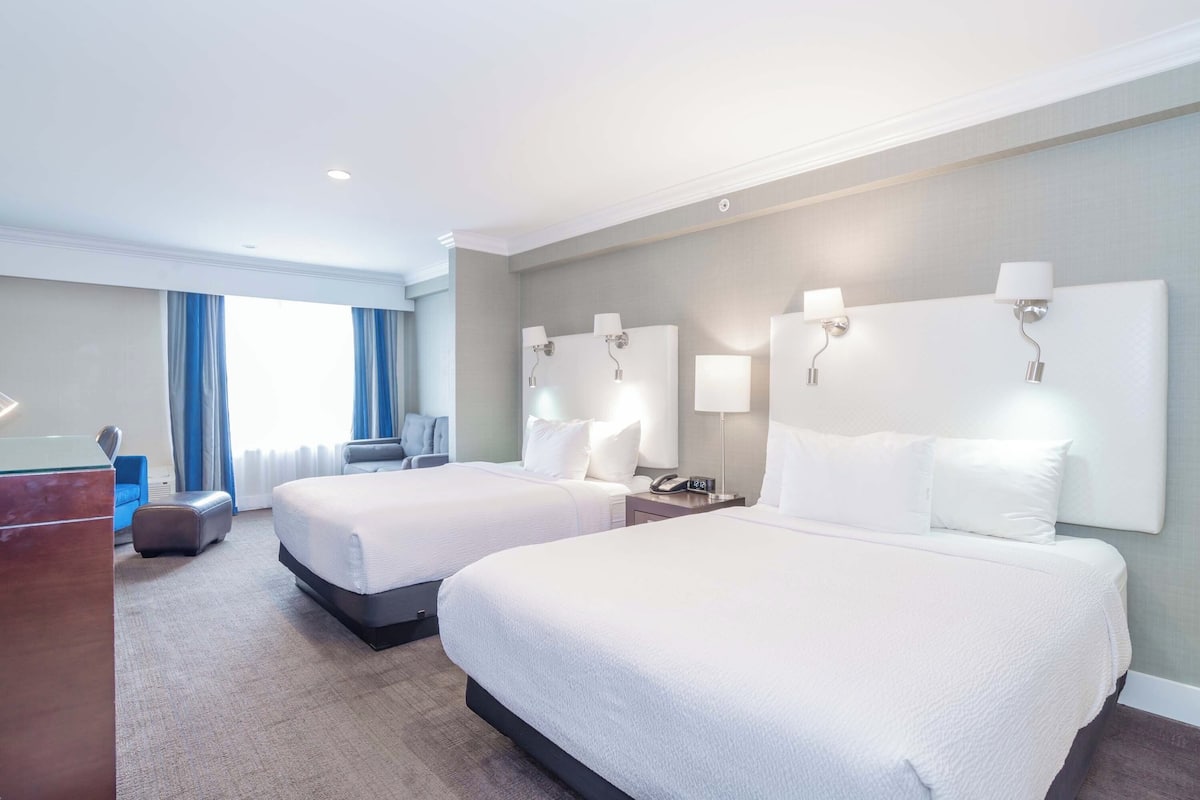 Standard Room, 2 Queen Beds | 1 bedroom, desk, iron/ironing board, free WiFi