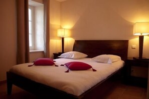 Tabla de planchar con plancha, cunas y wifi gratis 