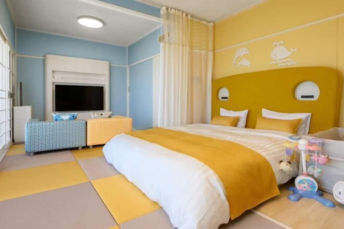 Down duvets, in-room safe