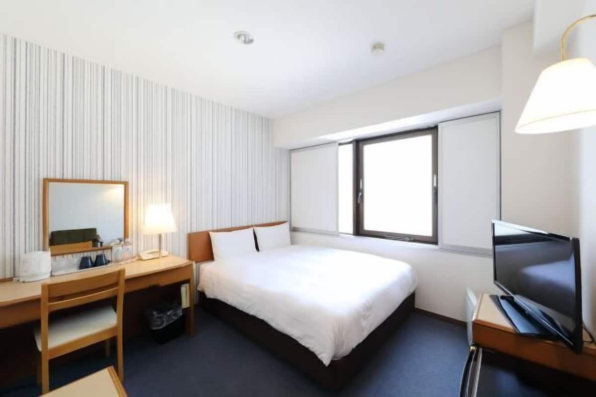 1 chambre, bureau, Wi-Fi gratuit, draps fournis