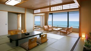 Traditional-Zimmer, Nichtraucher (2 Small Rooms - Ocean View)