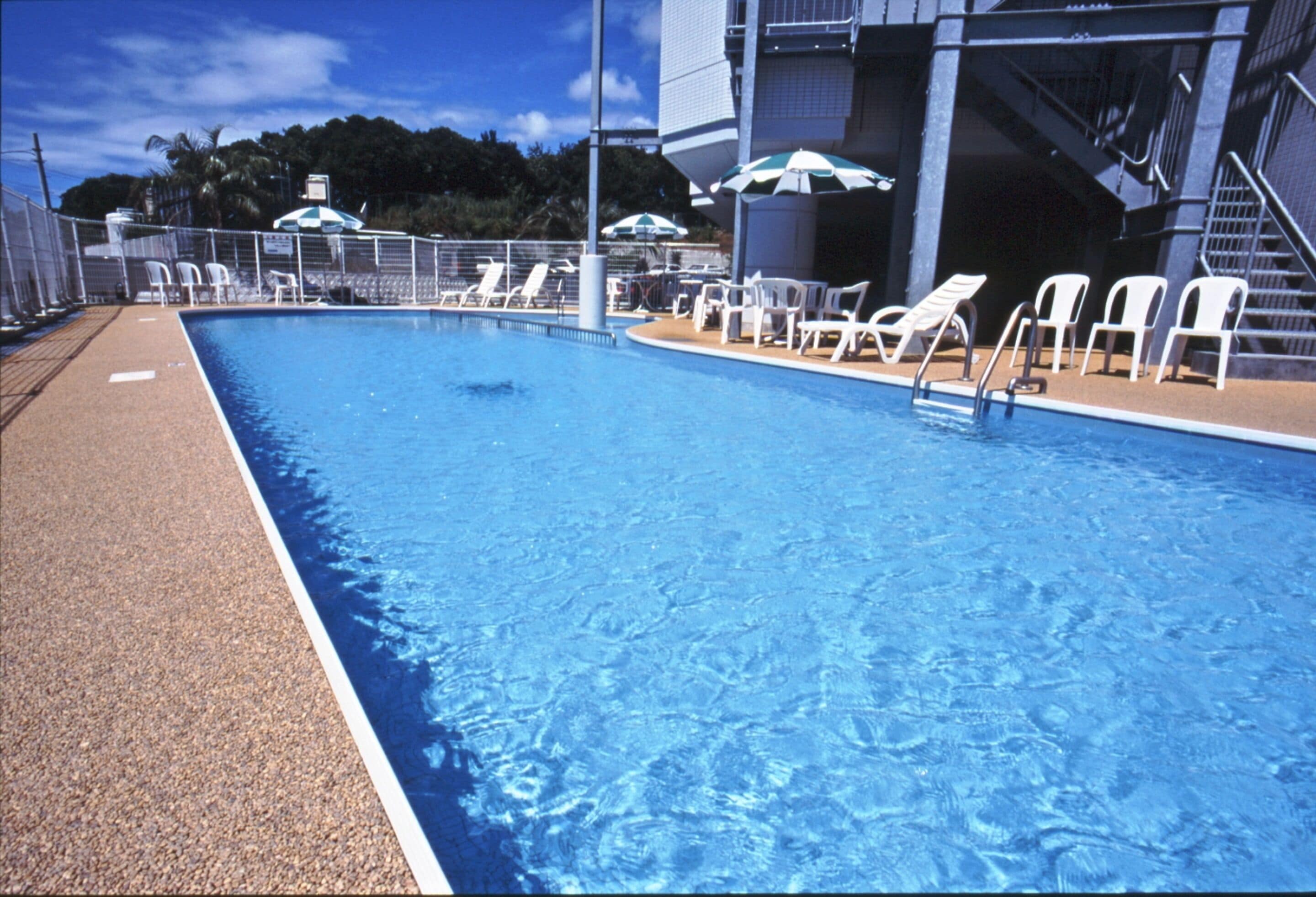Alberca al aire libre por temporada 