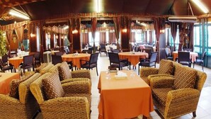 Restaurant - Al Bustan (Doha)