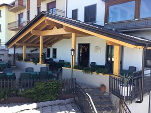 Terrace/patio - Albergo Canella (Fuipiano Valle Imagna)