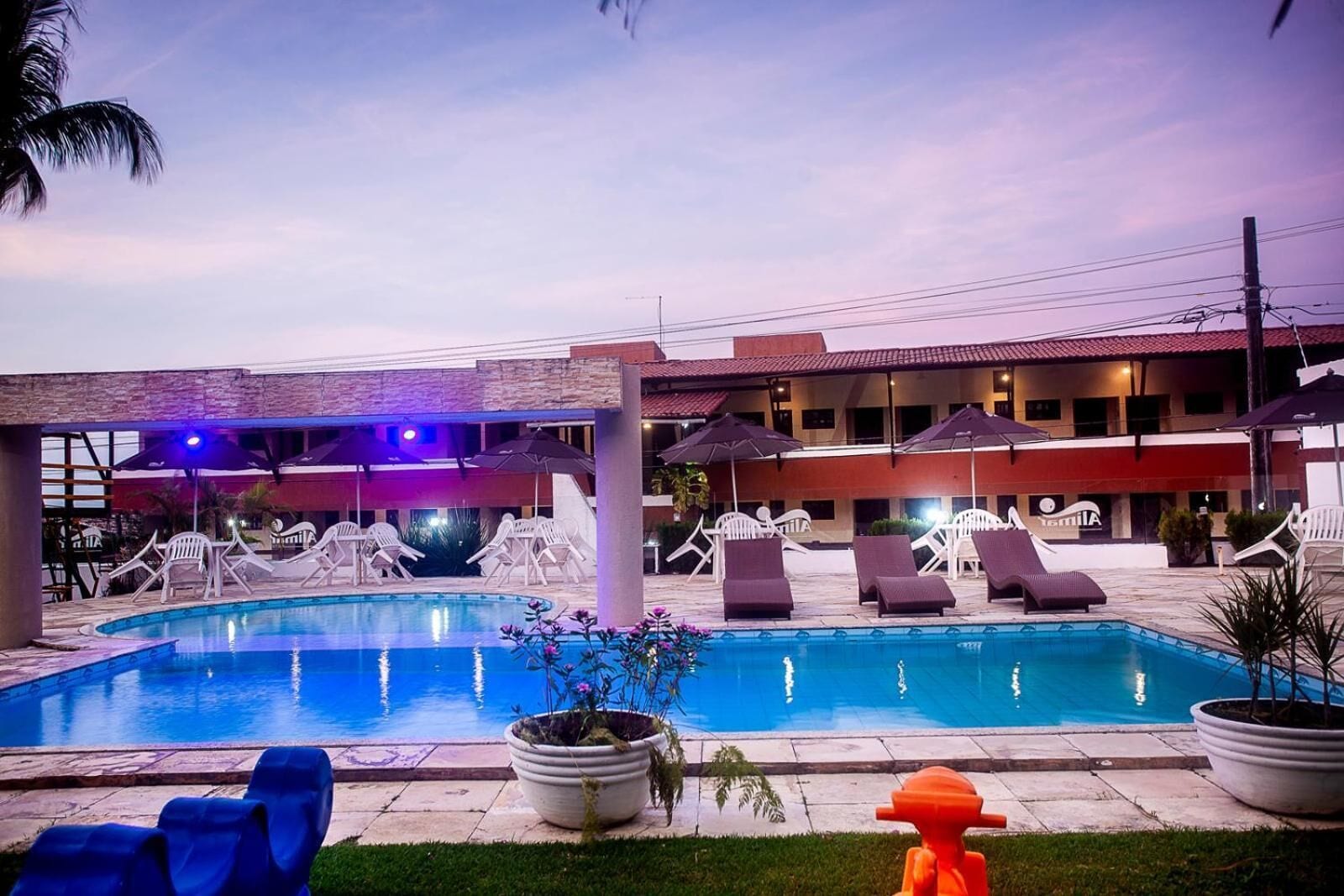 outdoor pool, pool loungers