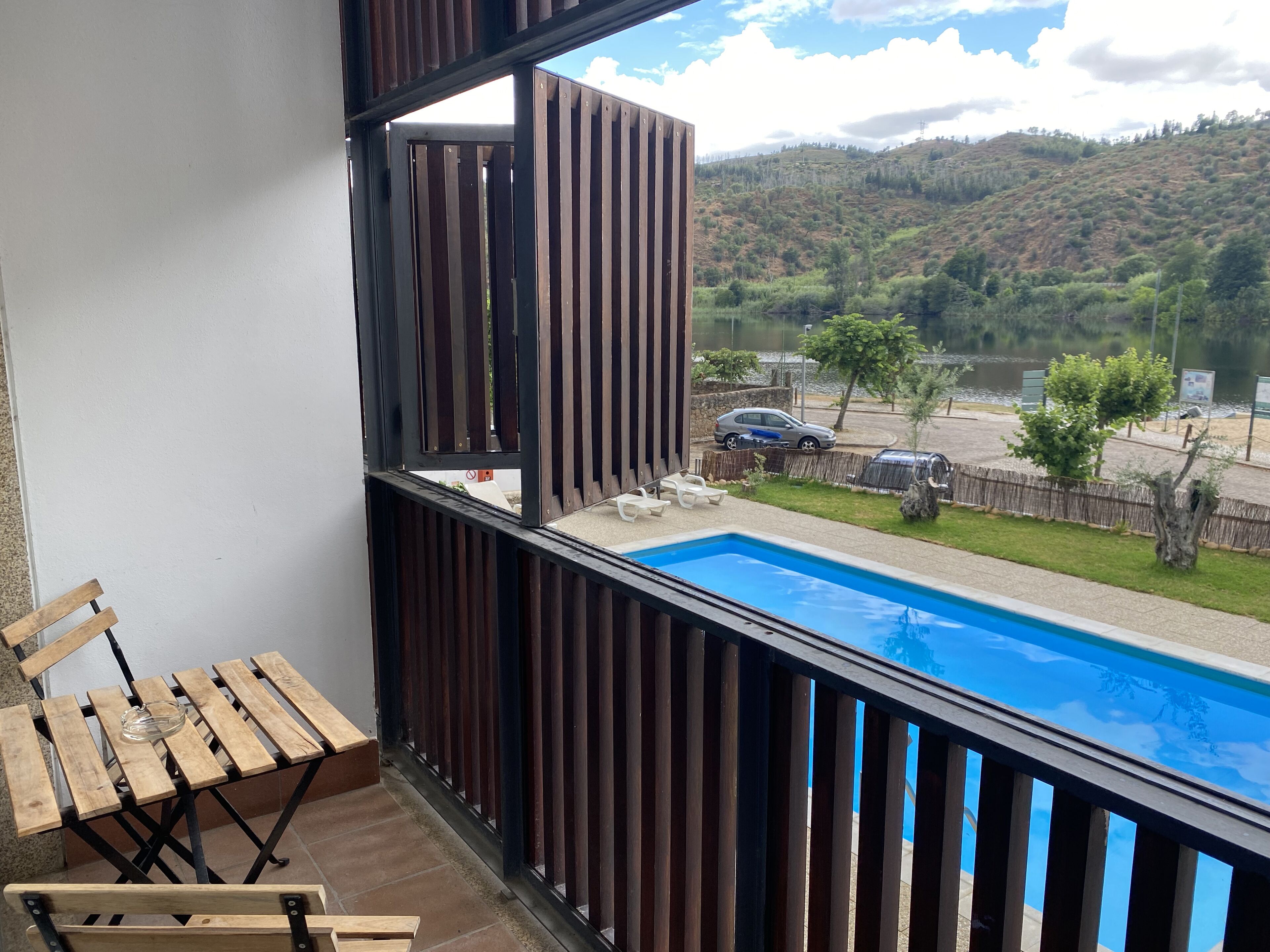 double or twin room, balcony, river view | balcony