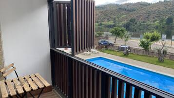 Double or Twin Room, Balcony, River View | Balcony