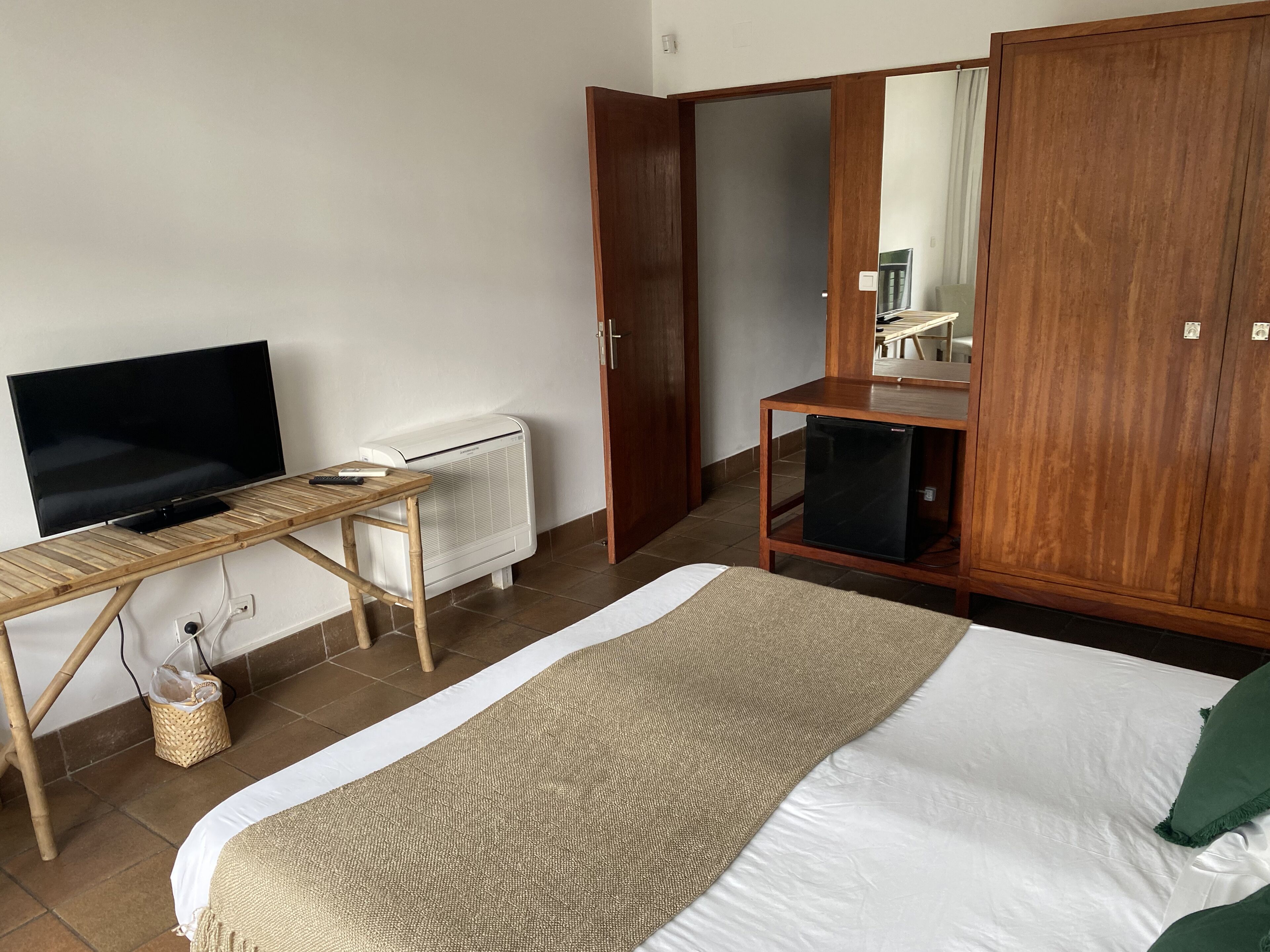 double or twin room, balcony, river view | minibar, soundproofing, free cots/infant beds, rollaway beds