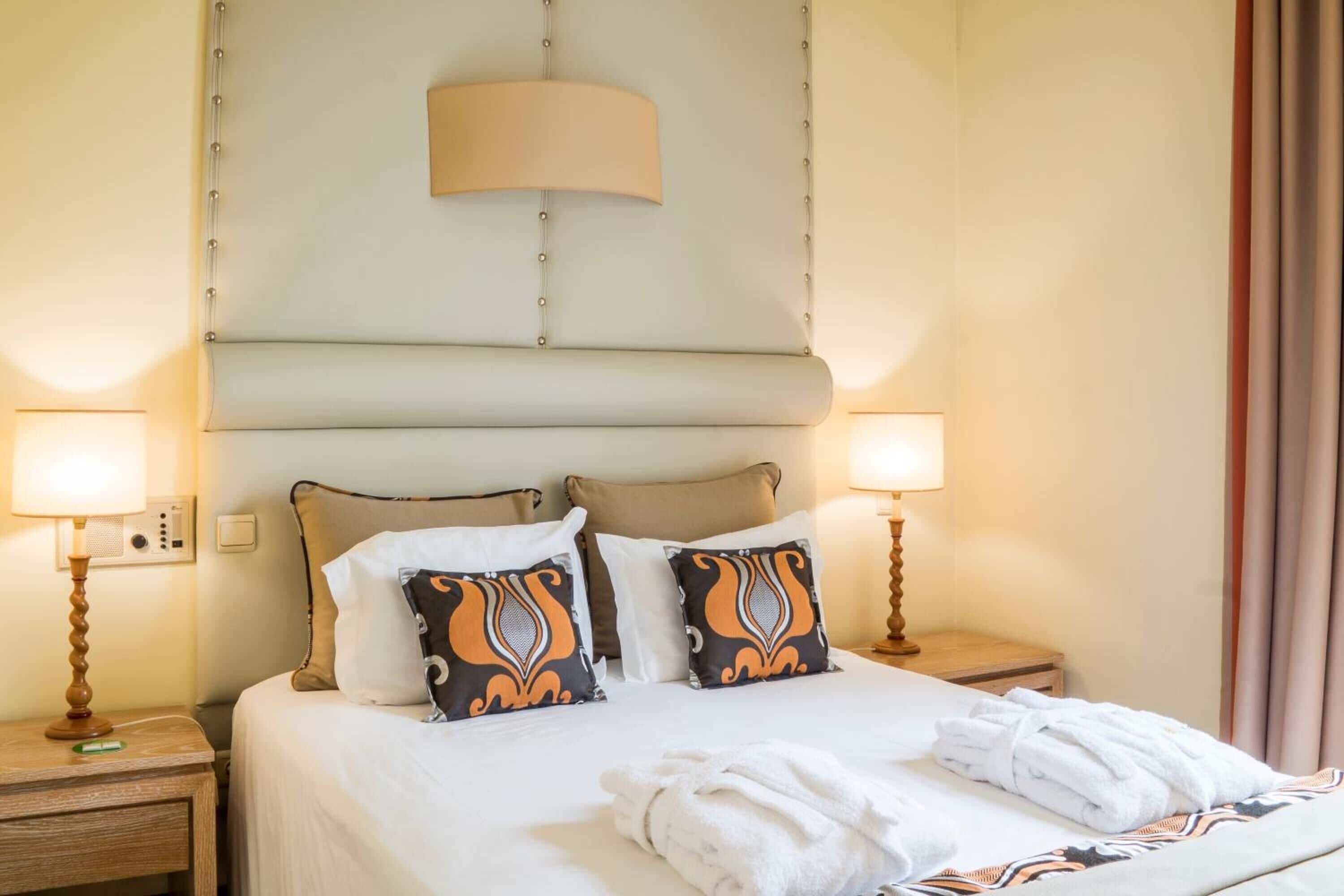 minibar, in-room safe, desk, blackout curtains