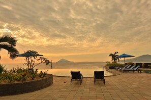 Outdoor pool, sun loungers