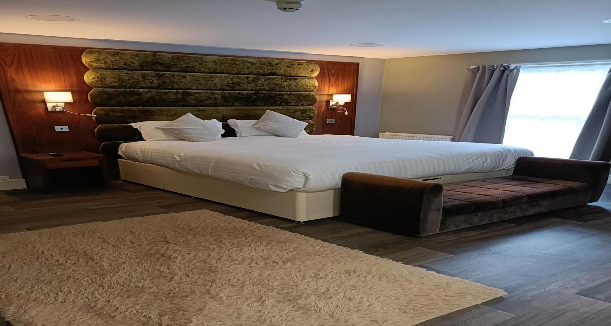 Select Comfort beds, desk, iron/ironing board, free WiFi