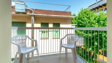 Vierpersoonskamer | Een kluis op de kamer, gratis wifi, beddengoed