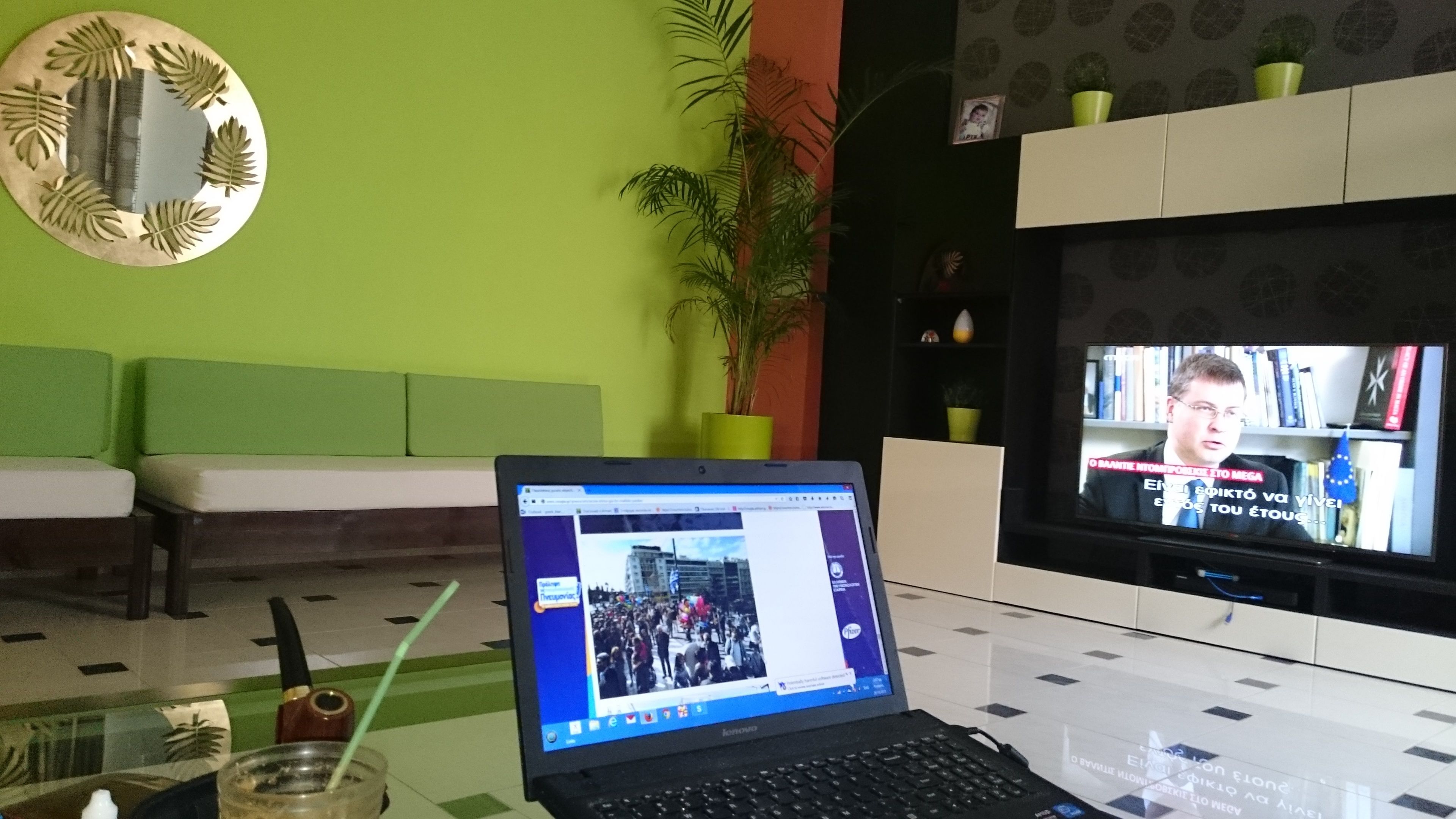 deluxe apartment, 2 bedrooms | living area | printers