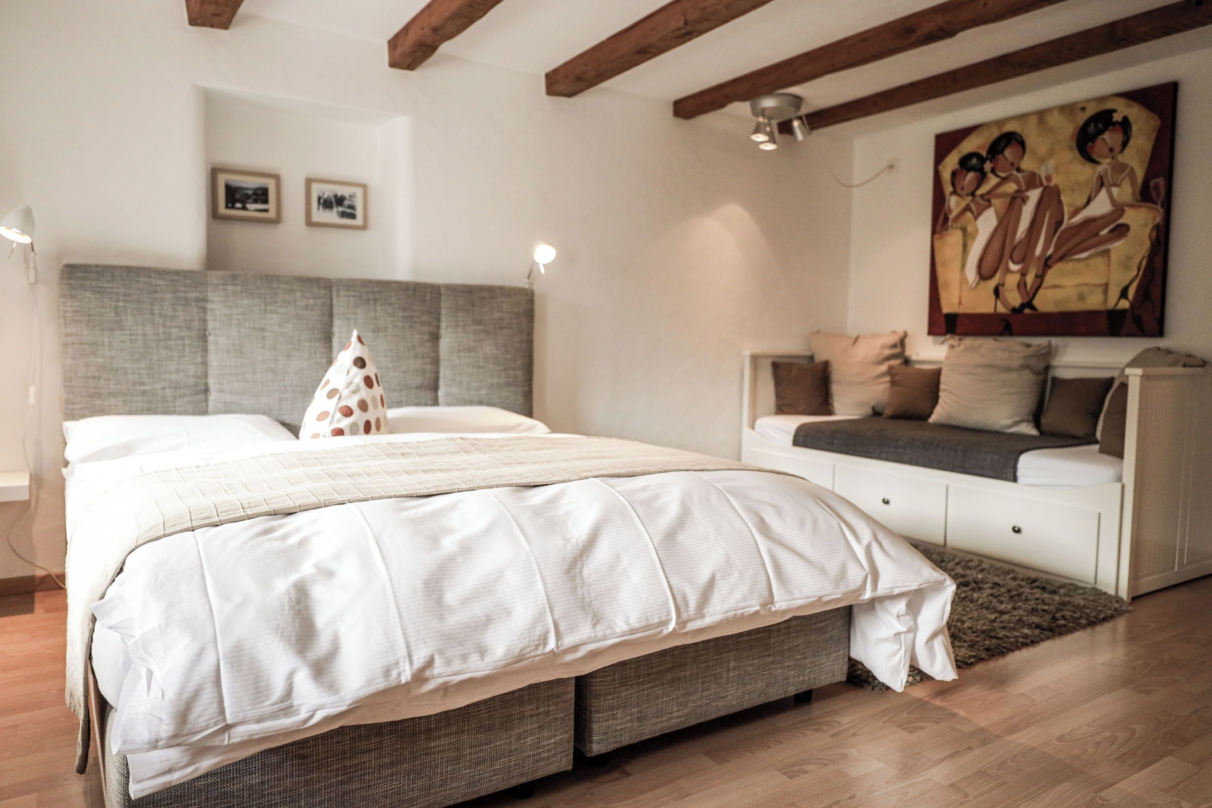 Doppelzimmer Superior ohne Balkon | Een kluis op de kamer, individueel gedecoreerd, individueel gemeubileerd