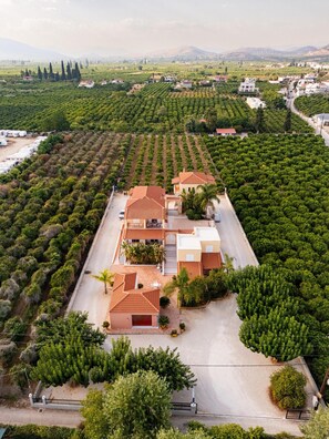 View from property - Maria's Filoxenia Suites (Nafplio)
