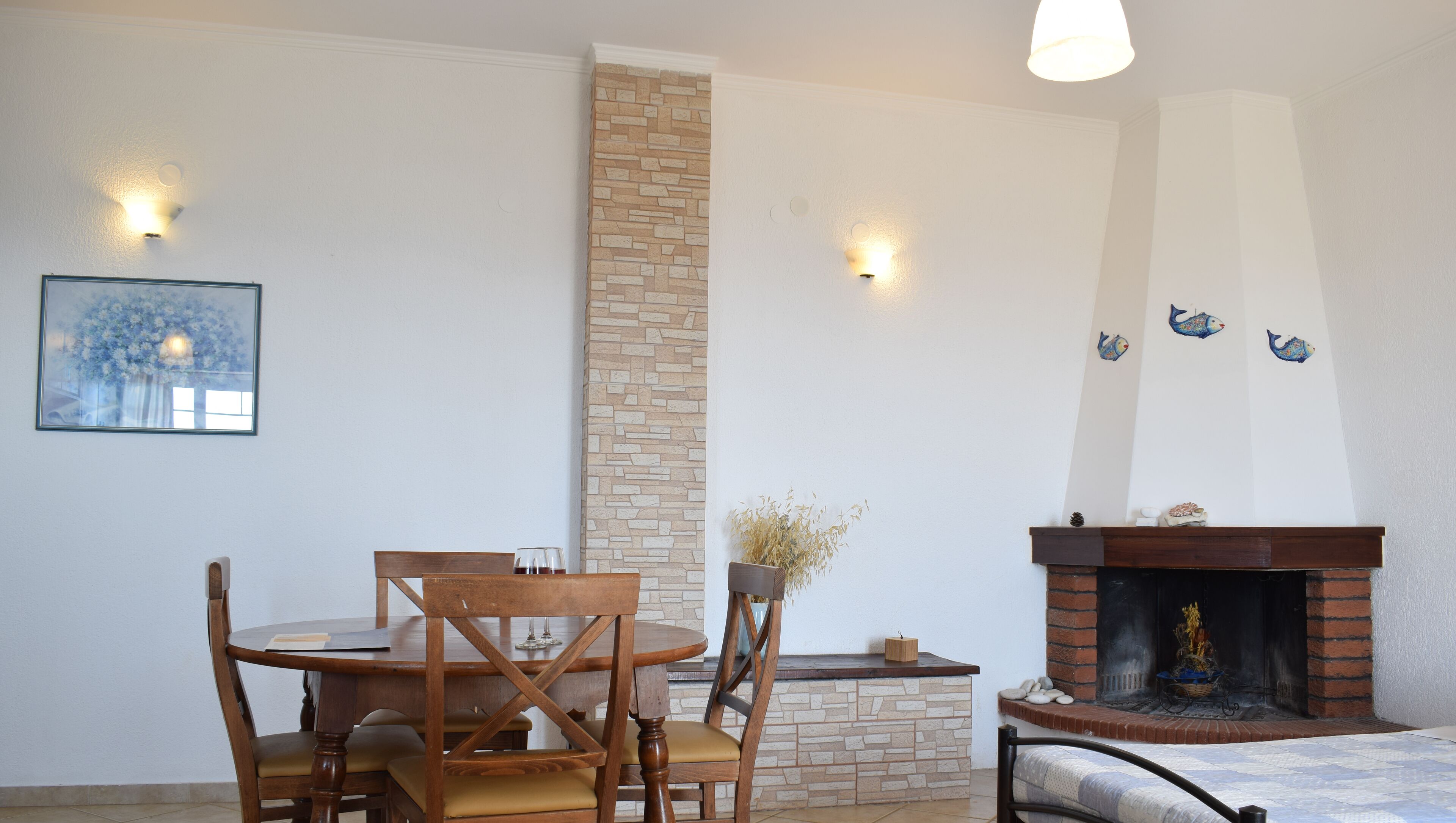 apartment, 1 bedroom | private kitchen | microwave, coffee/tea maker, electric kettle, cookware/dishes/utensils