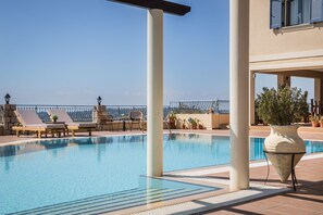 Beach/ocean view
