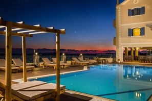 Seasonal outdoor pool - Dianas Studios (Kefalonia)