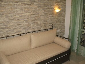 In-room safe, desk, blackout curtains, free WiFi - Iliovasilema (Naxos)