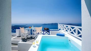 Apartment with Outdoor Jetted Tube Caldera View | Teras/patio