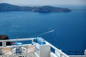 Apartment with Caldera View (4 Adults) | Terassi/patio