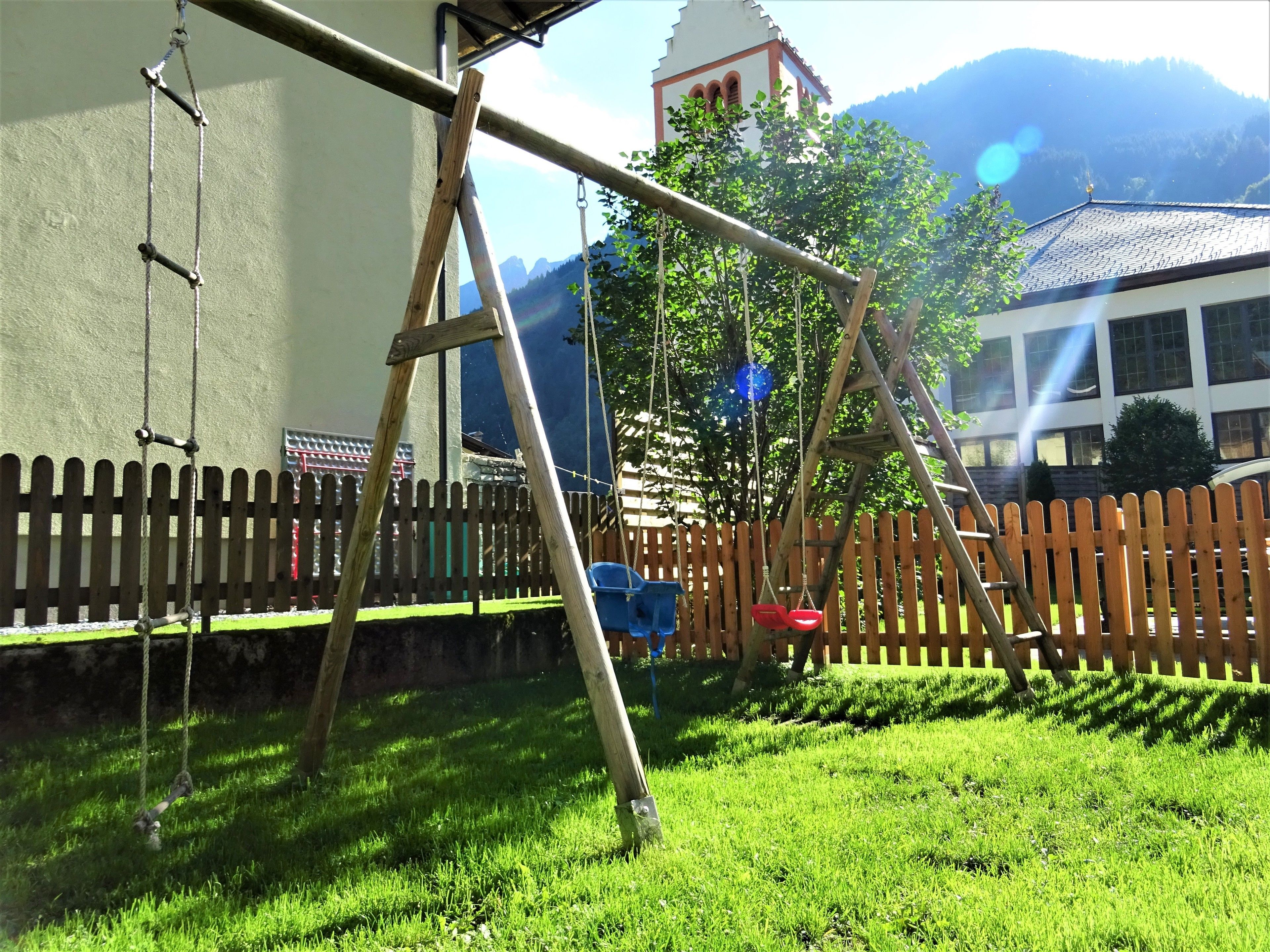 children’s play area – outdoor