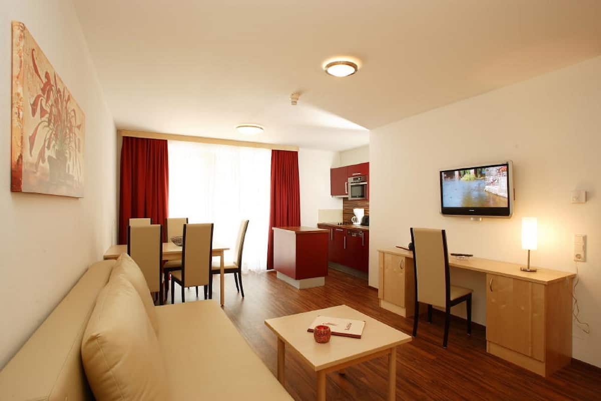 Apartment, 2 Bedrooms, Terrace, Annex Building, excl. final cleaning 80 EUR | Living area | 26-inch flat-screen TV with cable channels, TV