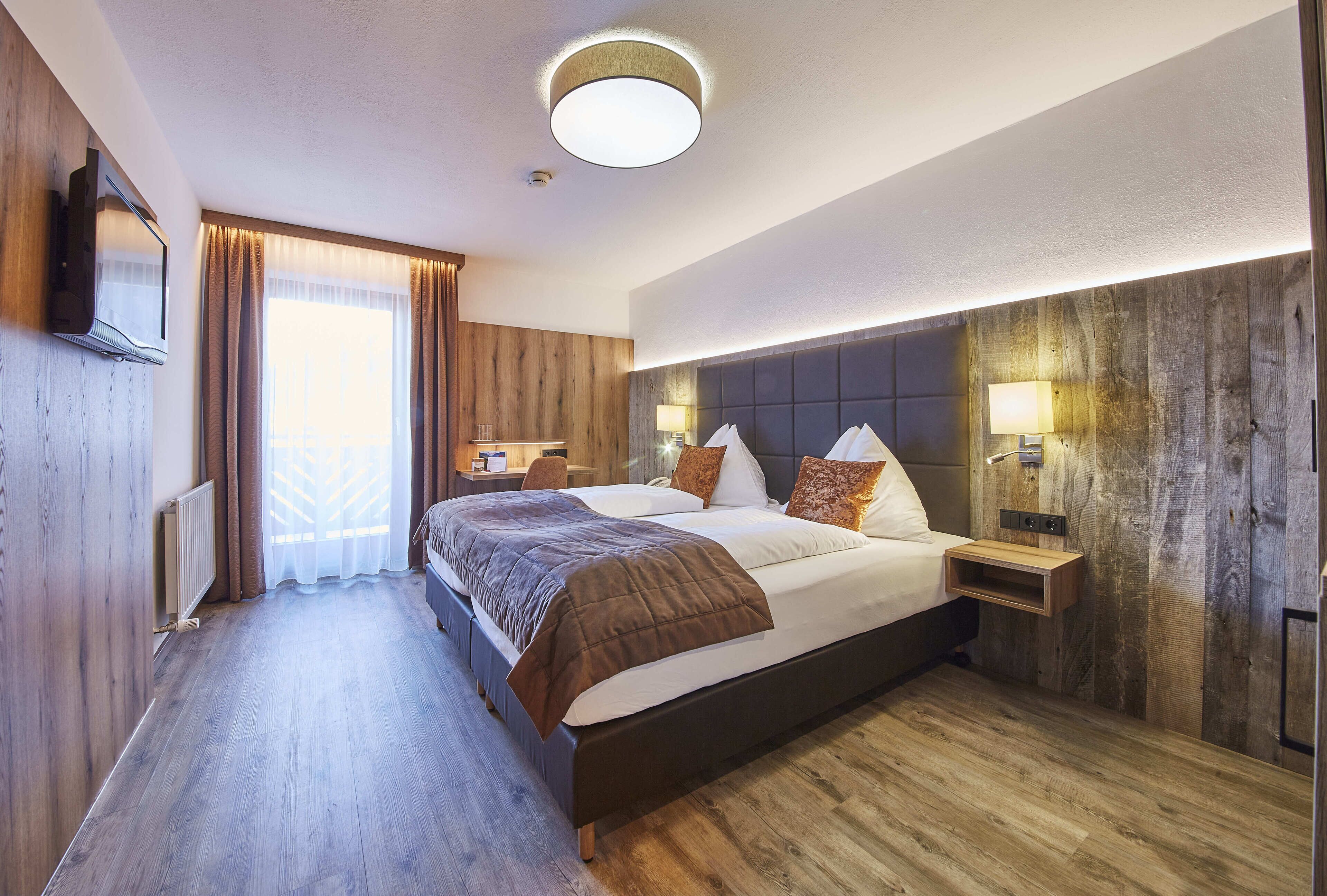 Coffres-forts dans les chambres, bureau, rideaux occultants