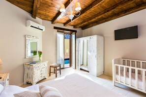 Villa, Private Pool | Iron/ironing board, free cribs/infant beds, free WiFi, bed sheets - Villa Sokaki (Rethymno)