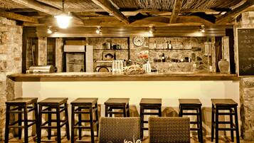 Bar (en la propiedad)