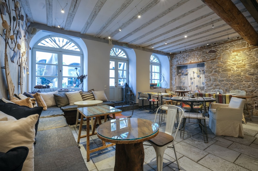 Adiandi and Amymone Hotels by null