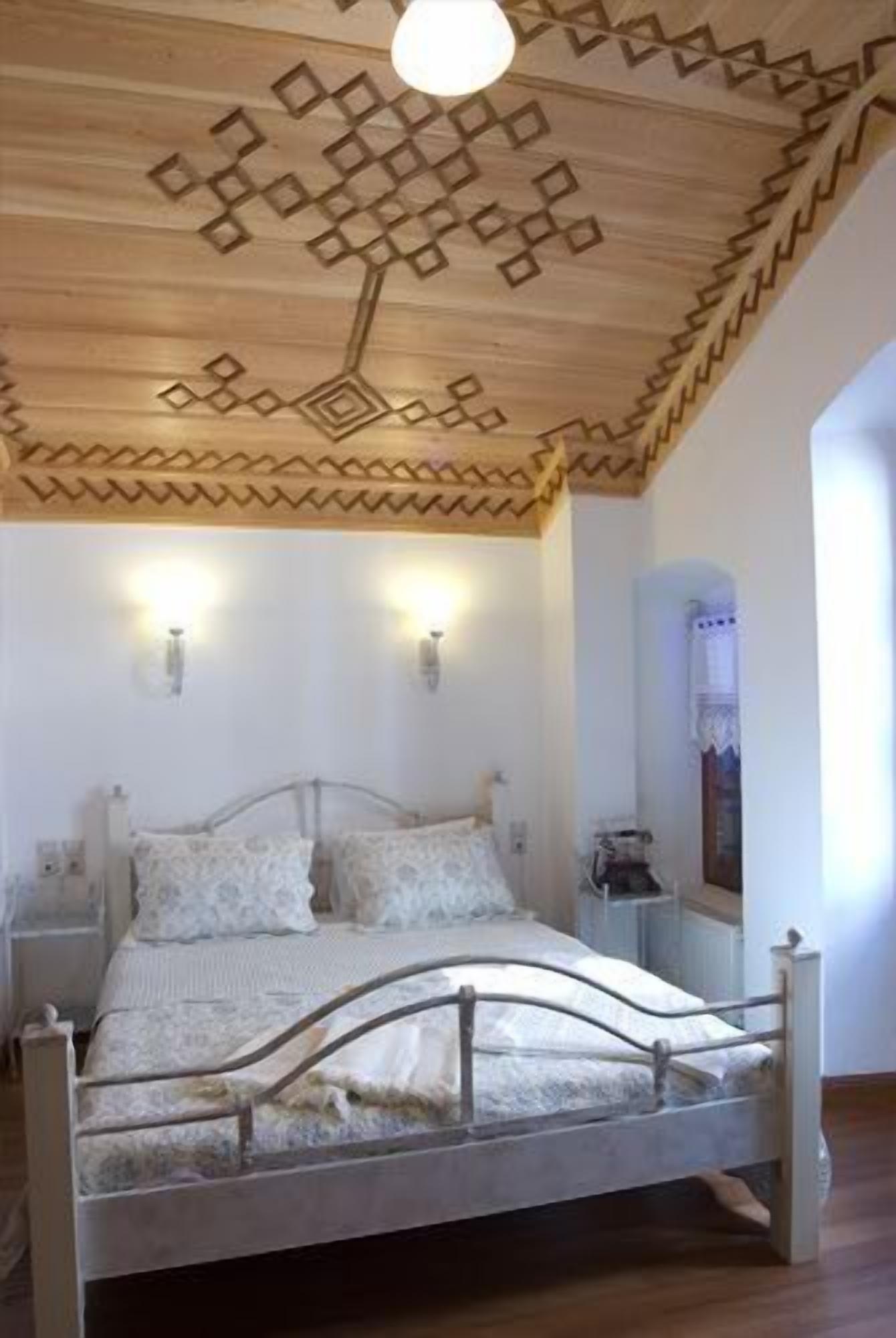 Premium bedding, minibar, in-room safe, free WiFi