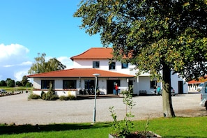 Front of property - Hotel Medio (Fredericia)